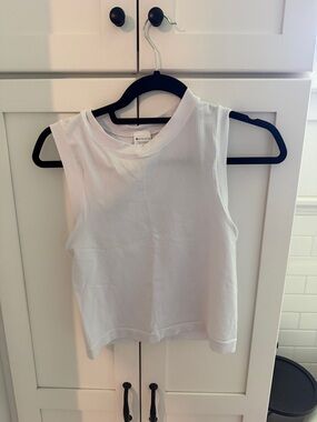 Athleta White Ribbed Crop Tank Top